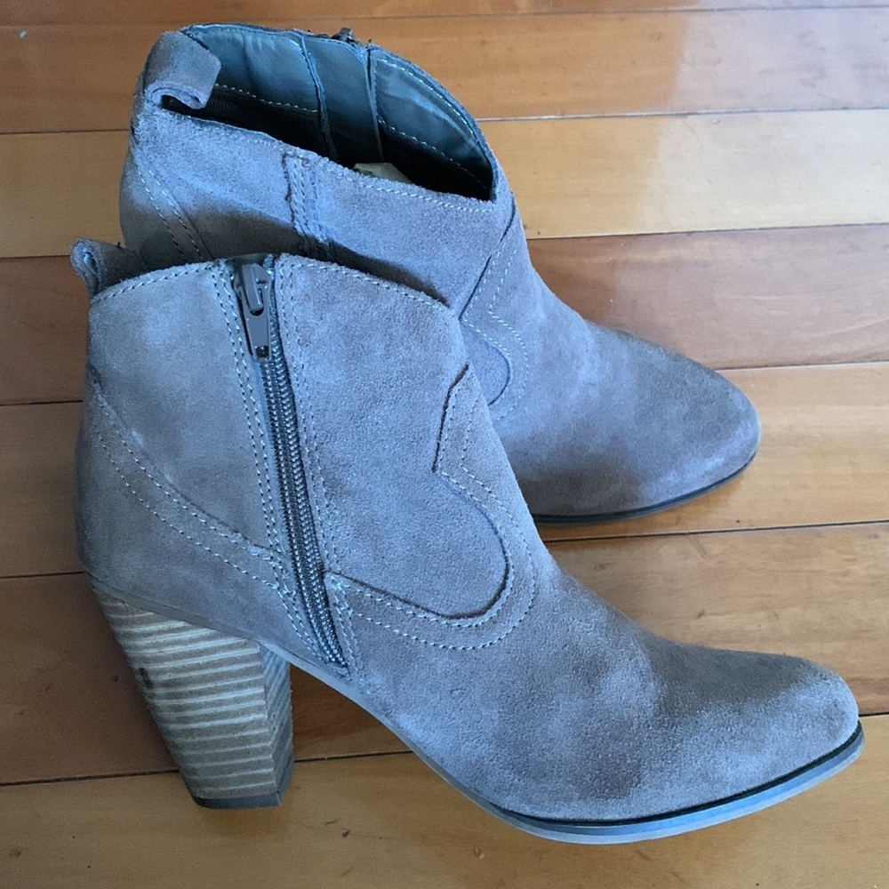 Steve Madden glen suede leather boots size 6.5
